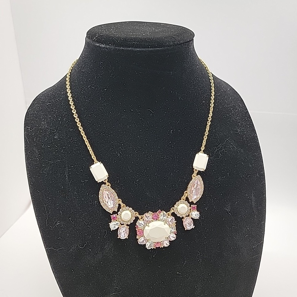 KATE SPADE Garden Bed Gems Pink White Goldtone Rhinestone Statemnt Necklace NEW